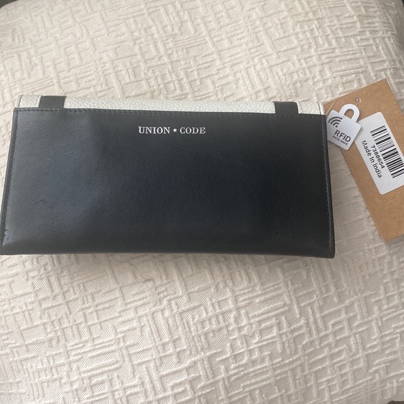 New Wallet - Picture 3 of 4